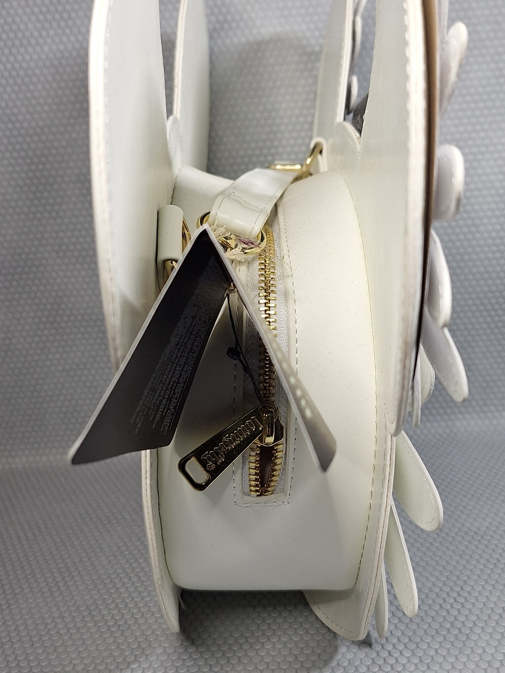 Loungefly Disney Minnie Mouse Daisy Crossbody‎ Bag- Daisy Petals, Yellow Center - Picture 7 of 9